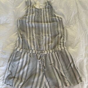 Bella Dahl blue and white striped short romper - Sz M